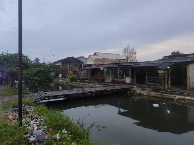910e56f3-2166-48e2-b704-6158431826c1